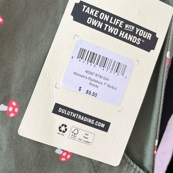 Duluth Trading Co womens rootstock 7” belted shorts olive mushroom NWT - Picture 3 of 5